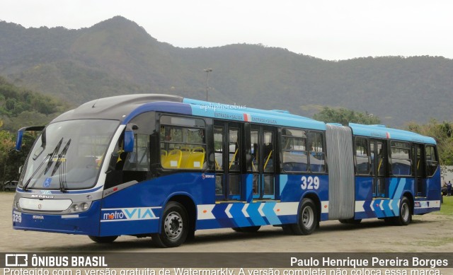 Fundación MetroVía 329 na cidade de Rio de Janeiro, Rio de Janeiro, Brasil, por Paulo Henrique Pereira Borges. Número da foto: #10760767.