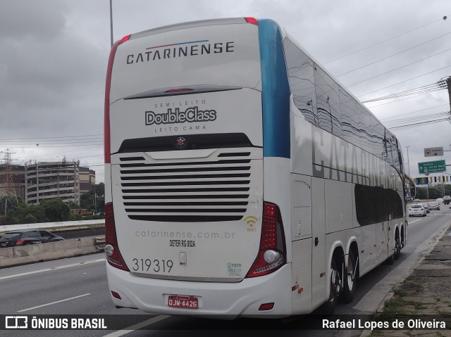 Auto Viação Catarinense 319319 na cidade de São Paulo, São Paulo, Brasil, por Rafael Lopes de Oliveira. Número da foto: #10763626.