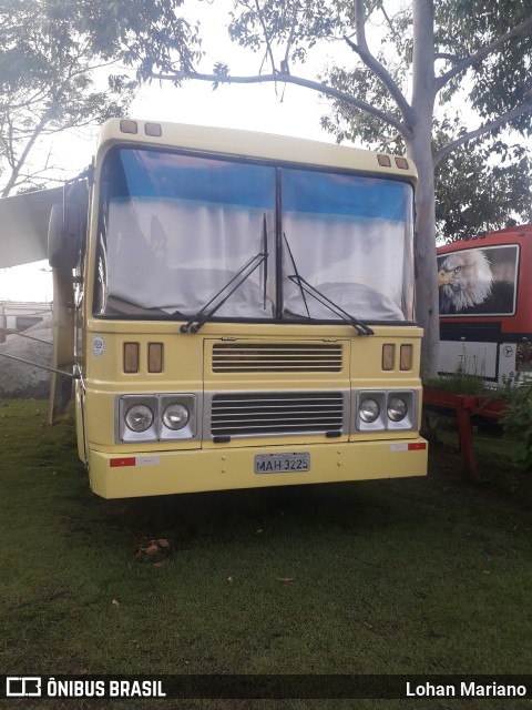 Motorhomes 3225 na cidade de São Francisco do Sul, Santa Catarina, Brasil, por Lohan Mariano. ID da foto: 10765487.