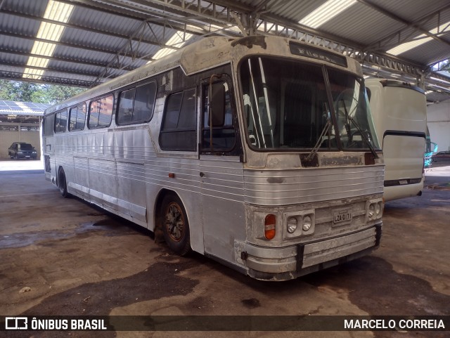Ônibus Particulares  na cidade de Belo Horizonte, Minas Gerais, Brasil, por MARCELO CORREIA. Número da foto: #10763370.