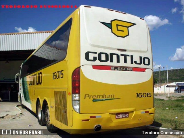 Empresa Gontijo de Transportes 16015 na cidade de Jeremoabo, Bahia, Brasil, por Teodoro Conceição. Número da foto: #10763451.