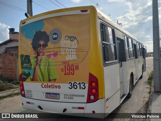 Coletivo Transportes 3613 na cidade de Caruaru, Pernambuco, Brasil, por Vinicius Palone. Número da foto: #10763571.