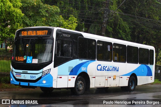 Viação Cascatinha 5041 na cidade de Petrópolis, Rio de Janeiro, Brasil, por Paulo Henrique Pereira Borges. Número da foto: #10768947.