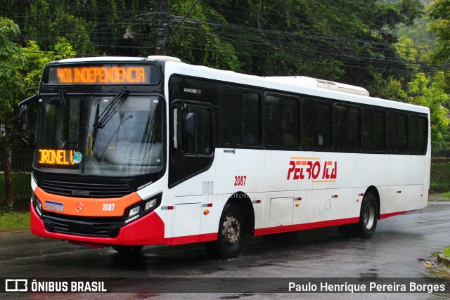 Petro Ita Transportes Coletivos de Passageiros 2087 na cidade de Petrópolis, Rio de Janeiro, Brasil, por Paulo Henrique Pereira Borges. Número da foto: #10772987.