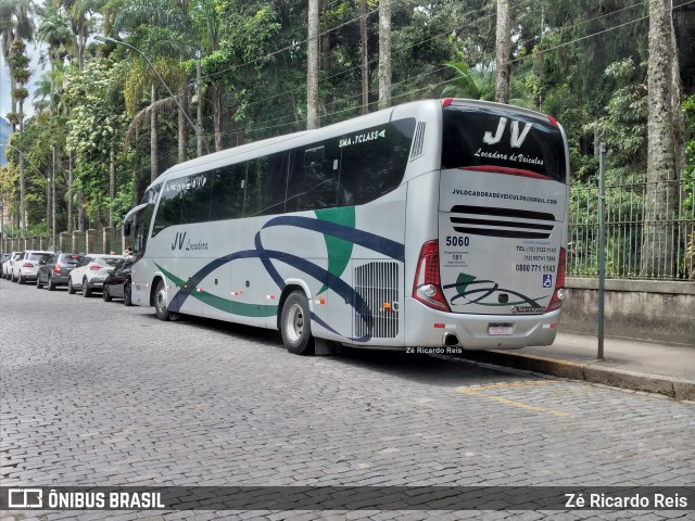 JV Locadora de Veículos 5060 na cidade de Petrópolis, Rio de Janeiro, Brasil, por Zé Ricardo Reis. Número da foto: #10771237.