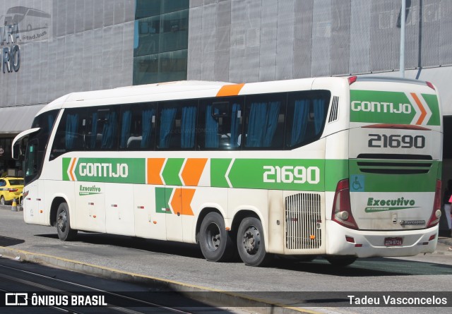 Empresa Gontijo de Transportes 21690 na cidade de Rio de Janeiro, Rio de Janeiro, Brasil, por Tadeu Vasconcelos. ID da foto: 10774489.