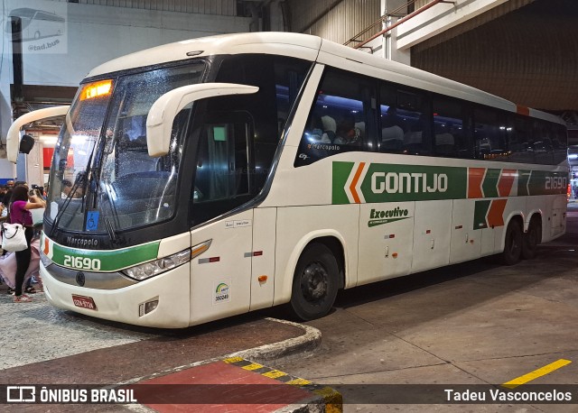 Empresa Gontijo de Transportes 21690 na cidade de Rio de Janeiro, Rio de Janeiro, Brasil, por Tadeu Vasconcelos. ID da foto: 10774495.