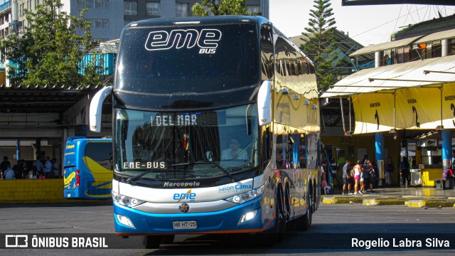 Pullman Eme Bus 136 na cidade de Estación Central, Santiago, Metropolitana de Santiago, Chile, por Rogelio Labra Silva. Número da foto: #10774173.