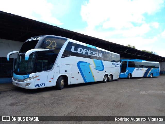 LopeSul Transportes - Lopes e Oliveira Transportes e Turismo - Lopes Sul 2071 na cidade de Pato Branco, Paraná, Brasil, por Rodrigo Augusto  Vignaga. ID da foto: 10775042.