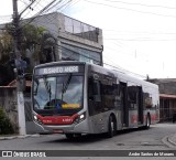 Express Transportes Urbanos Ltda 4 8011 na cidade de São Paulo, São Paulo, Brasil, por Andre Santos de Moraes. Número da foto: #:id.