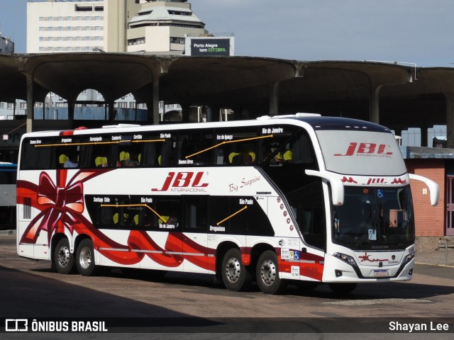 JBL Turismo 8500 na cidade de Porto Alegre, Rio Grande do Sul, Brasil, por Shayan Lee. ID da foto: 10778672.