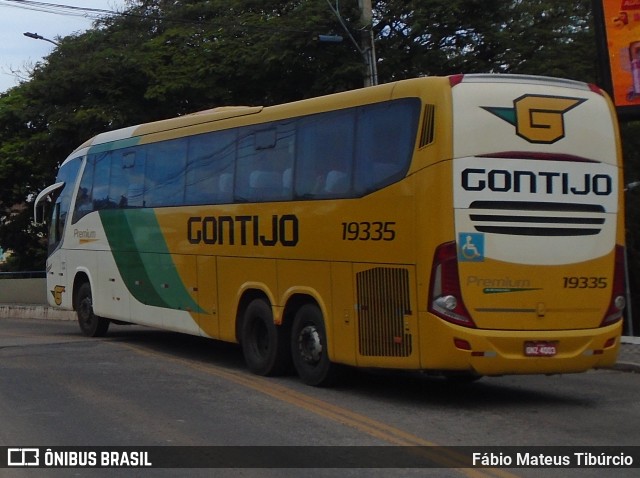 Empresa Gontijo de Transportes 19335 na cidade de Três Corações, Minas Gerais, Brasil, por Fábio Mateus Tibúrcio. ID da foto: 10777799.