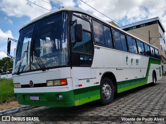 Ônibus Particulares 40 na cidade de Itapecerica, Minas Gerais, Brasil, por Vicente de Paulo Alves. ID da foto: 10783430.