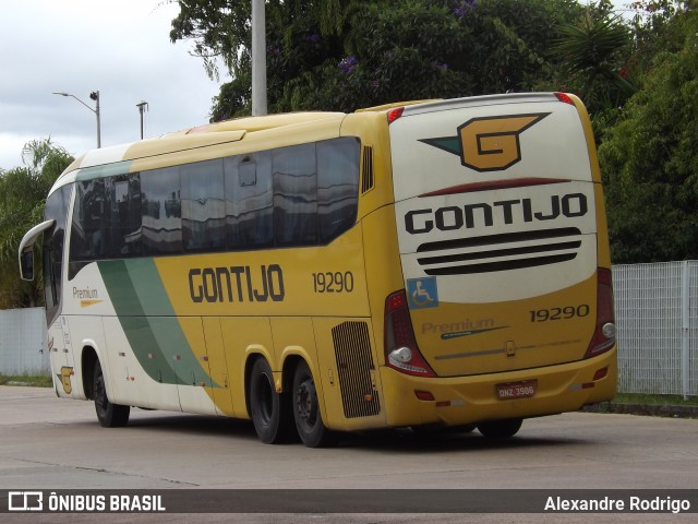 Empresa Gontijo de Transportes 19290 na cidade de Curitiba, Paraná, Brasil, por Alexandre Rodrigo. ID da foto: 10782499.