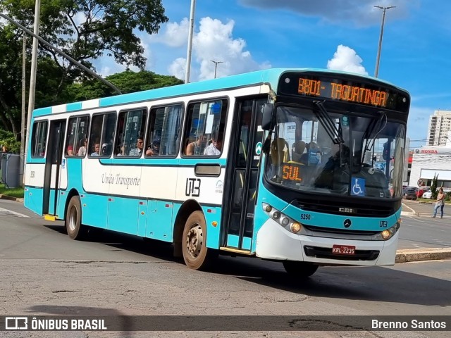 UTB - União Transporte Brasília 5250 na cidade de Taguatinga, Distrito Federal, Brasil, por Brenno Santos. Número da foto: #10785050.