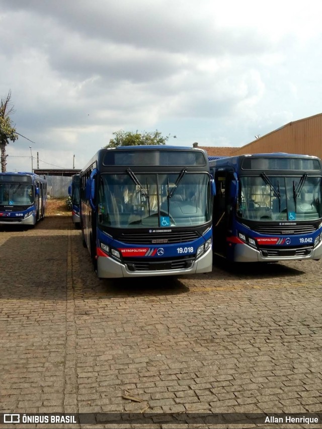 Transportes Capellini 19.018 na cidade de Campinas, São Paulo, Brasil, por Allan Henrique. Número da foto: #10785144.