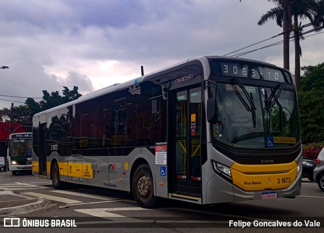 Viação Metrópole Paulista - Zona Leste 3 1673 na cidade de São Paulo, São Paulo, Brasil, por Felipe Goncalves do Vale. Número da foto: #10785632.