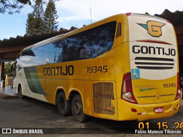 Empresa Gontijo de Transportes 19345 na cidade de Três Corações, Minas Gerais, Brasil, por Fábio Mateus Tibúrcio. ID da foto: 10784471.