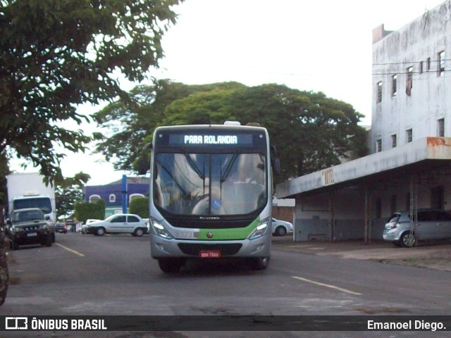 Viação Garcia 8323 na cidade de Apucarana, Paraná, Brasil, por Emanoel Diego.. ID da foto: 10785884.