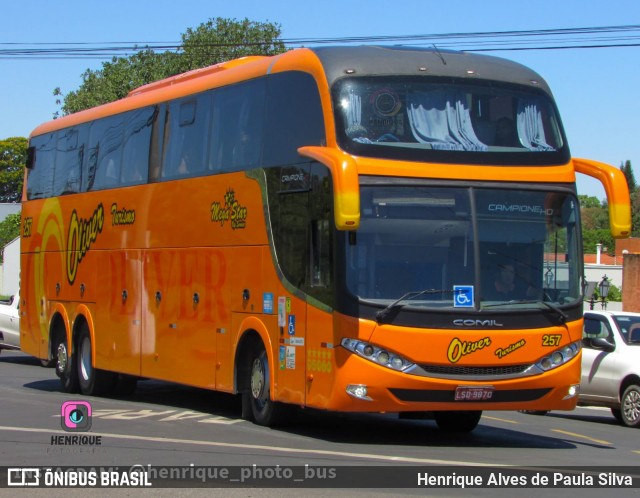 Oliver Turismo 257 na cidade de Holambra, São Paulo, Brasil, por Henrique Alves de Paula Silva. ID da foto: 10788437.