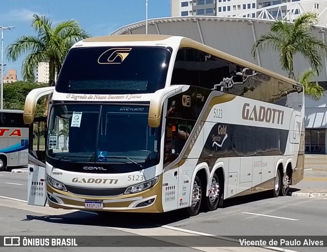 Auto Viação Gadotti 5123 na cidade de Barueri, São Paulo, Brasil, por Vicente de Paulo Alves. ID da foto: 10790881.