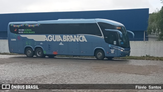 Viação Águia Branca 32890 na cidade de Cruz das Almas, Bahia, Brasil, por Flávio  Santos. Número da foto: #10790871.