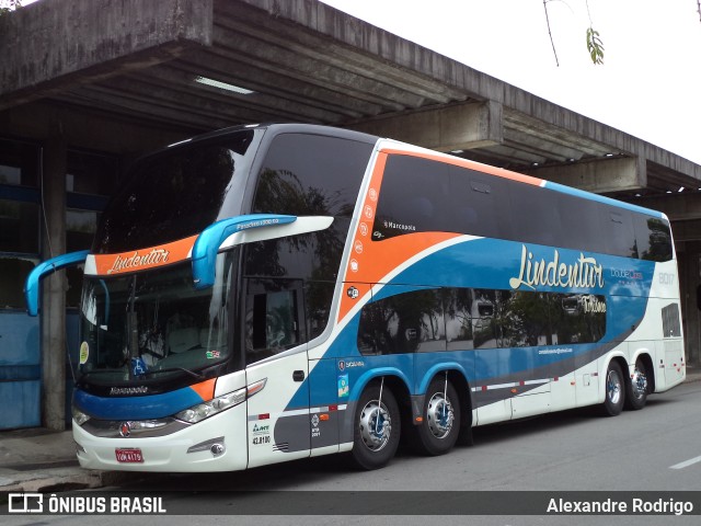 Lindentur Turismo 8017 na cidade de Curitiba, Paraná, Brasil, por Alexandre Rodrigo. Número da foto: #10731685.