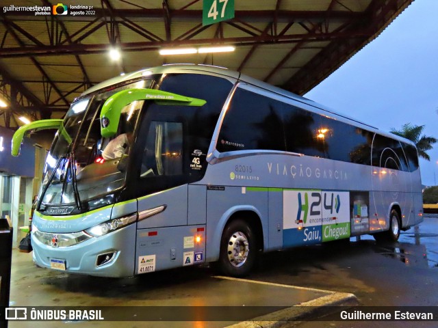 Viação Garcia 82015 na cidade de Londrina, Paraná, Brasil, por Guilherme Estevan. Número da foto: #10794188.