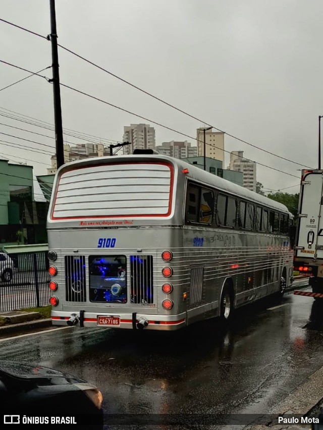 Ônibus Particulares 9100 na cidade de São Bernardo do Campo, São Paulo, Brasil, por Paulo Mota. Número da foto: #10797365.