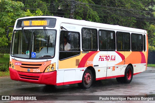 Petro Ita Transportes Coletivos de Passageiros 2104 na cidade de Petrópolis, Rio de Janeiro, Brasil, por Paulo Henrique Pereira Borges. Número da foto: #10798738.