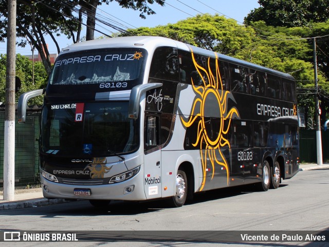 Empresa Cruz 60103 na cidade de São Paulo, São Paulo, Brasil, por Vicente de Paulo Alves. Número da foto: #10796923.