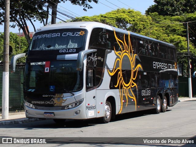 Empresa Cruz 60103 na cidade de São Paulo, São Paulo, Brasil, por Vicente de Paulo Alves. ID da foto: 10796923.