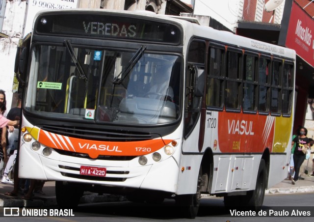 Viasul Transportes Coletivos 1720 na cidade de Itaúna, Minas Gerais, Brasil, por Vicente de Paulo Alves. ID da foto: 10797031.