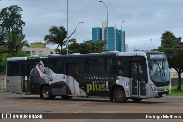 Viação Garcia 81087 na cidade de Maringá, Paraná, Brasil, por Rodrigo Matheus. ID da foto: 10802353.