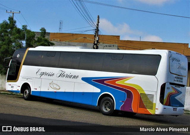 Expresso Floriano 031 na cidade de Teresina, Piauí, Brasil, por Marcio Alves Pimentel. Número da foto: #10802641.