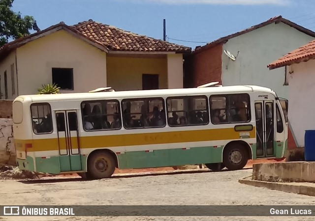 Transporte Matos 807 na cidade de Ataléia, Minas Gerais, Brasil, por Gean Lucas. ID da foto: 10800911.