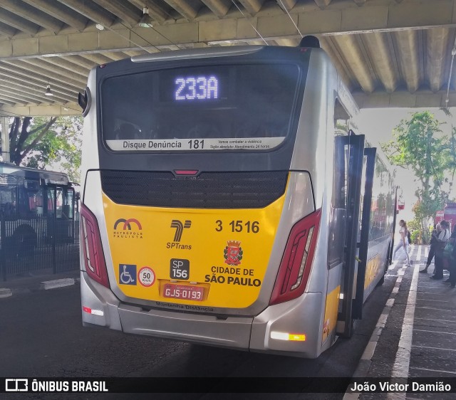 Viação Metrópole Paulista - Zona Leste 3 1516 na cidade de São Paulo, São Paulo, Brasil, por João Victor Damião. ID da foto: 10799736.