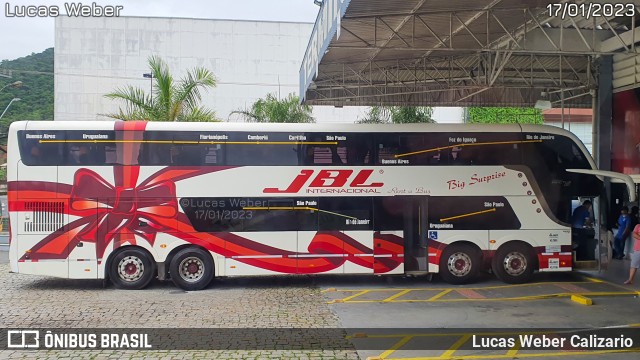 JBL Turismo 7100 na cidade de Balneário Camboriú, Santa Catarina, Brasil, por Lucas Weber Calizario. Número da foto: #10803239.
