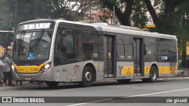 Viação Metrópole Paulista - Zona Leste 3 2100 na cidade de São Paulo, São Paulo, Brasil, por cle giraldi. ID da foto: 10804013.