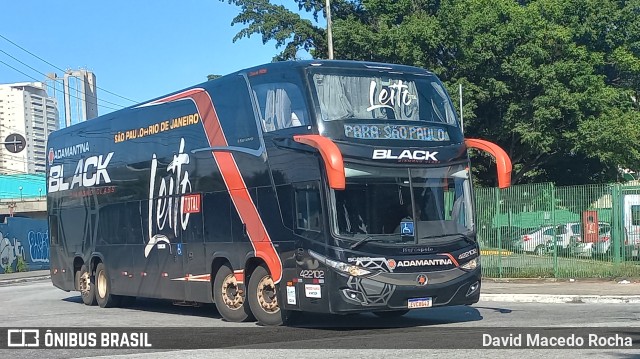Expresso Adamantina 422102 na cidade de São Paulo, São Paulo, Brasil, por David Macedo Rocha. Número da foto: #10806568.