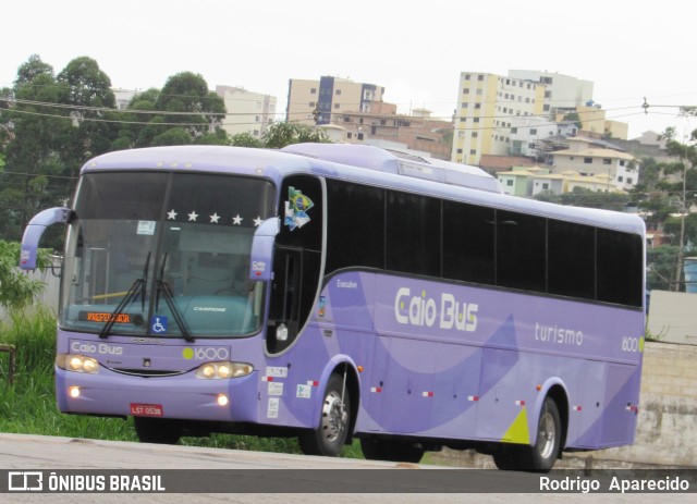 Caio Bus 1600 na cidade de Conselheiro Lafaiete, Minas Gerais, Brasil, por Rodrigo  Aparecido. Número da foto: #10808588.