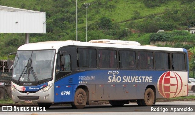 Viação São Silvestre 6700 na cidade de Conselheiro Lafaiete, Minas Gerais, Brasil, por Rodrigo  Aparecido. Número da foto: #10808431.