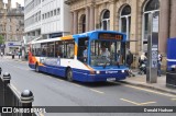 Stagecoach 33348 na cidade de Sheffield, South Yorkshire, Inglaterra, por Donald Hudson. Número da foto: #10807001.