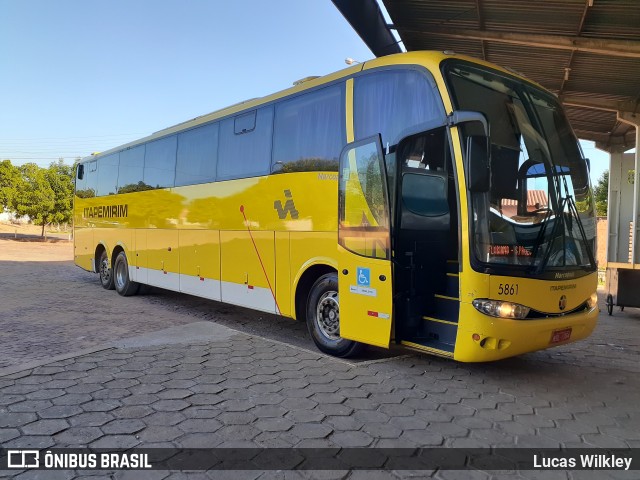 Viação Itapemirim 5861 na cidade de Bom Jesus, Piauí, Brasil, por Lucas Wilkley. Número da foto: #10810542.