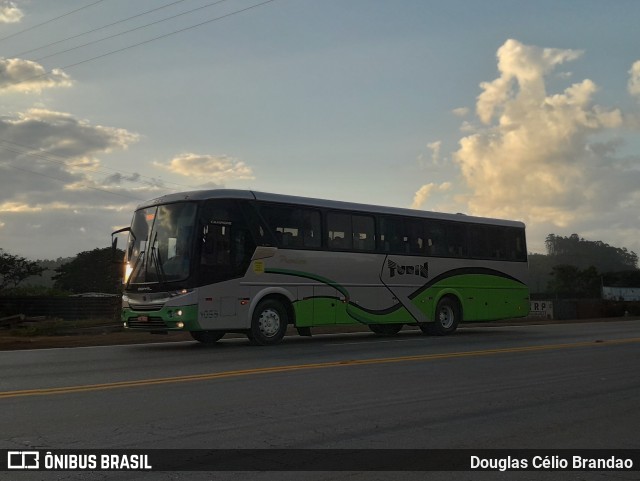 Turin Transportes 1055 na cidade de Congonhas, Minas Gerais, Brasil, por Douglas Célio Brandao. ID da foto: 10811878.