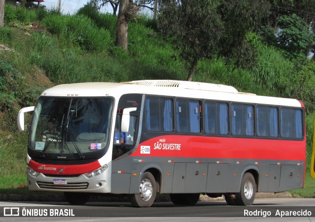 Viação São Silvestre  na cidade de Conselheiro Lafaiete, Minas Gerais, Brasil, por Rodrigo  Aparecido. Número da foto: #10811749.
