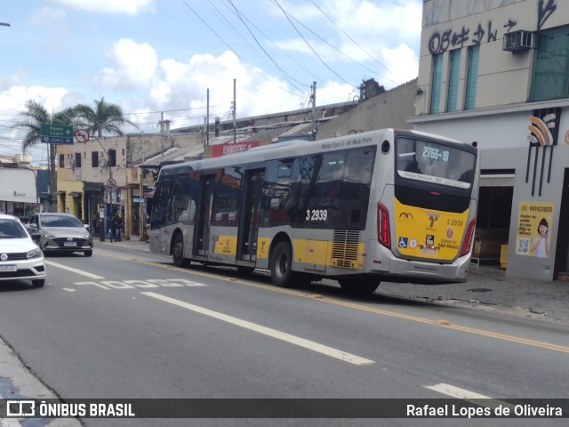 Viação Metrópole Paulista - Zona Leste 3 2939 na cidade de São Paulo, São Paulo, Brasil, por Rafael Lopes de Oliveira. Número da foto: #10811885.