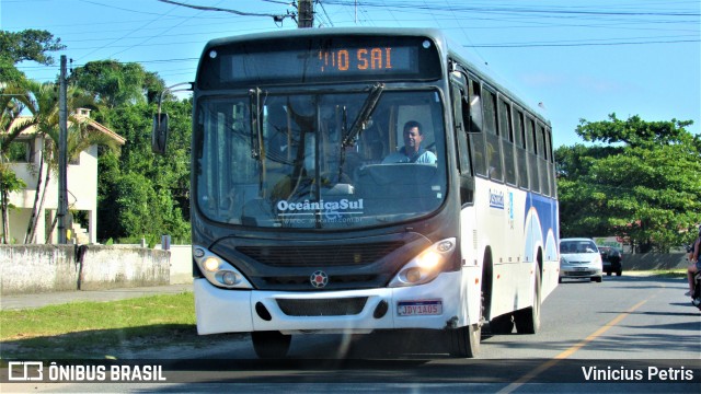 Oceânica Sul 042 na cidade de Itapoá, Santa Catarina, Brasil, por Vinicius Petris. Número da foto: #10811604.