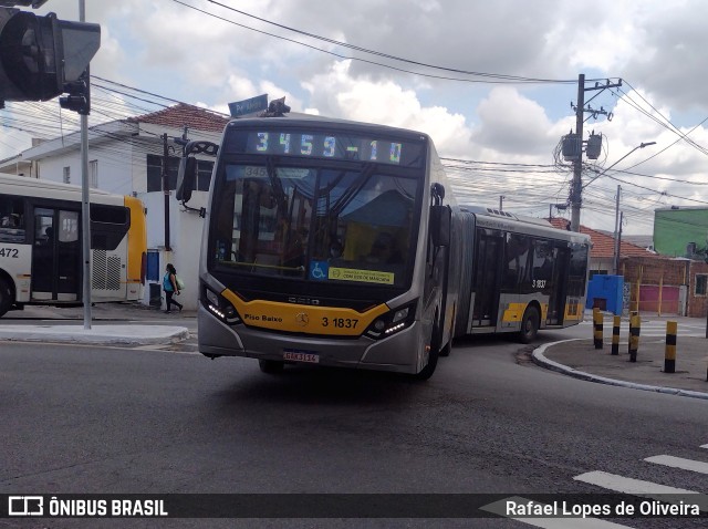 Viação Metrópole Paulista - Zona Leste 3 1837 na cidade de São Paulo, São Paulo, Brasil, por Rafael Lopes de Oliveira. Número da foto: #10813053.
