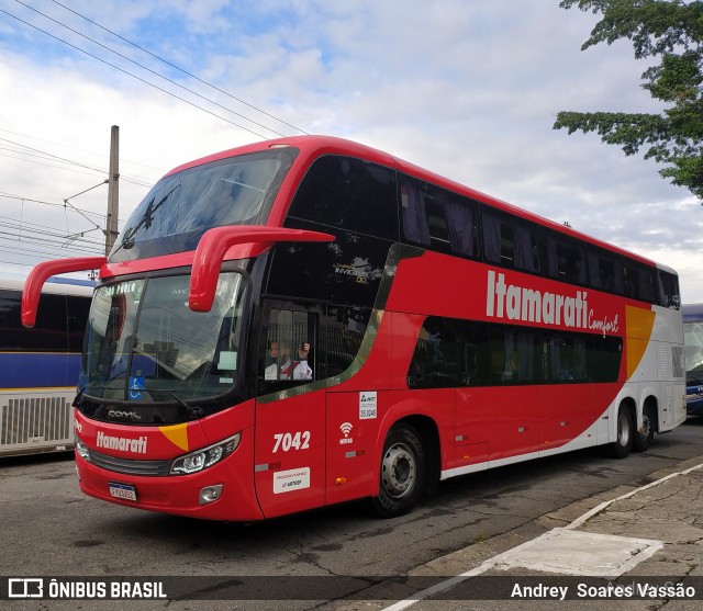 Expresso Itamarati 7042 na cidade de São Paulo, São Paulo, Brasil, por Andrey  Soares Vassão. Número da foto: #10812937.